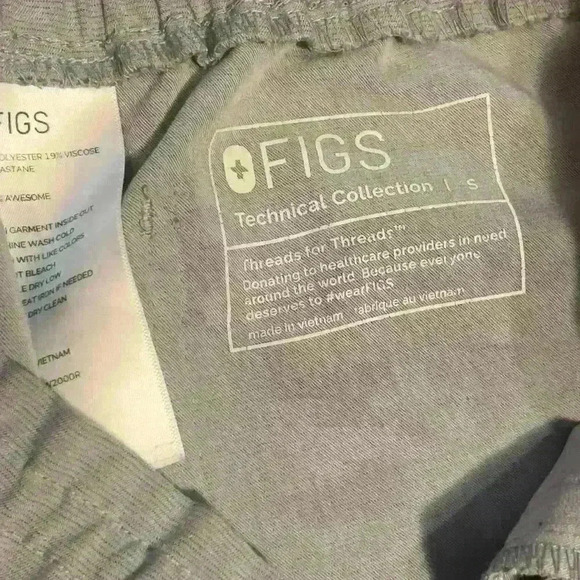 FIGS High Waisted Yola Skinny Scrub Pants Dark Space Grey Women’s Size Small NEW - Picture 3 of 7